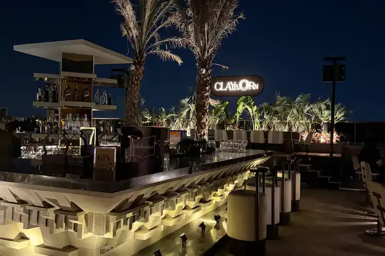 Clayb. Orn Rooftop Restaurant