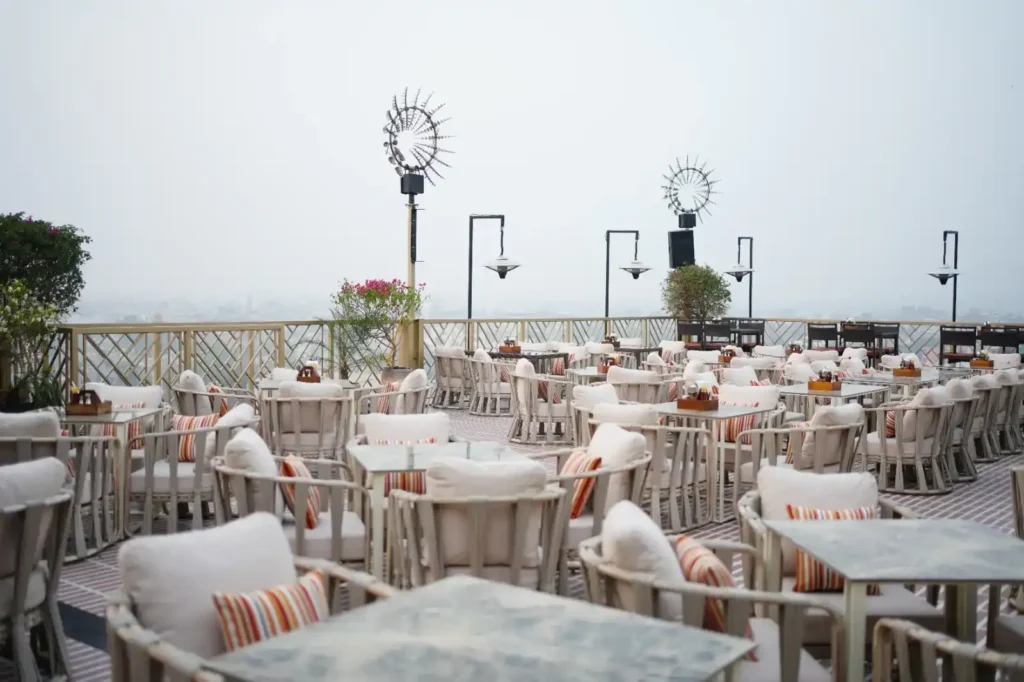 Retreat Rooftop Restaurant